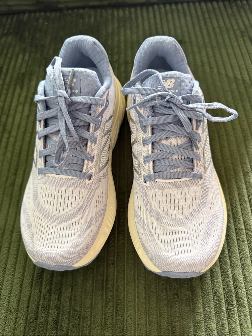 New Balance Women's Pale Blue Mesh Running Sneakers (New without Box)